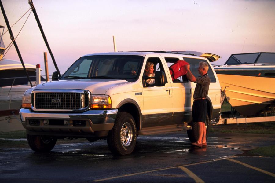  Ford Excursion 2000 года  (фото 76 из 111)